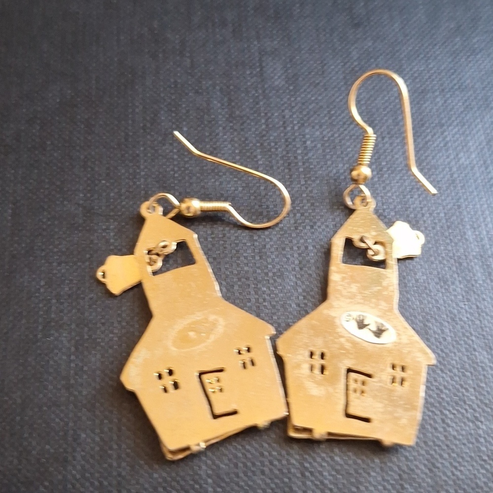 Festive Schoolhouse Earrings and Brooch Set - Picture 6 of 8